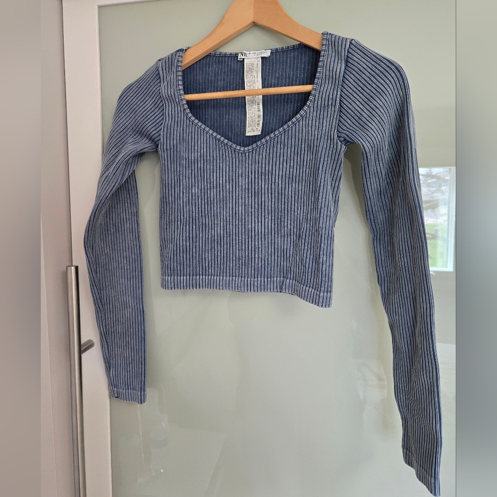 Zara Ribbed Cropped Long-sleeved Bodycon Top Size M/L